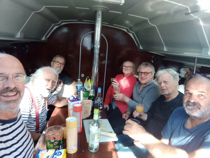 07_apero.jpg (1.99 Mio) Consulté 19734 fois 07_apero.jpg